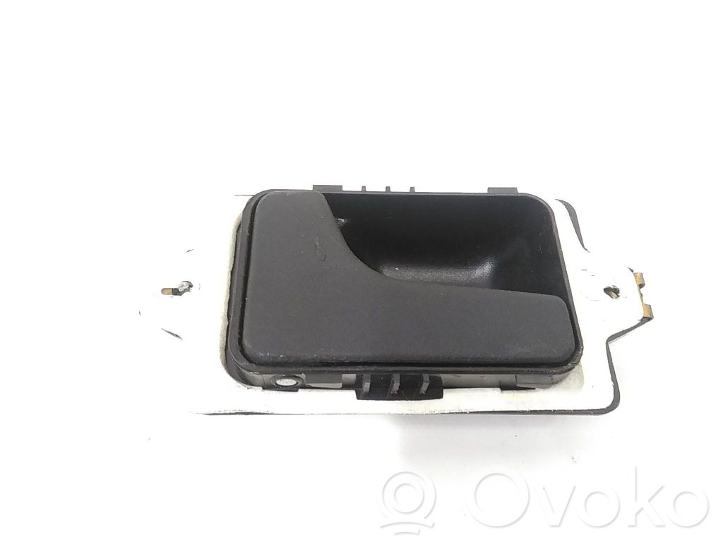 BMW 3 E30 Manecilla interna puerta delantera 
