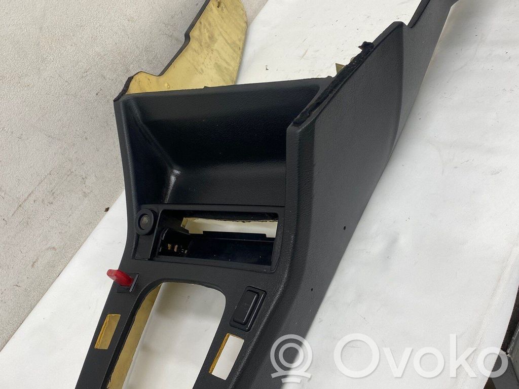 BMW 3 E30 Dashboard storage box/compartment 