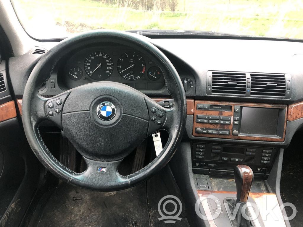 Steering wheel airbag