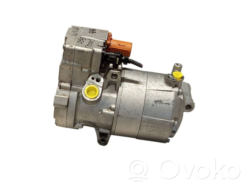 BMW X1 U11 Klimakompressor Pumpe 