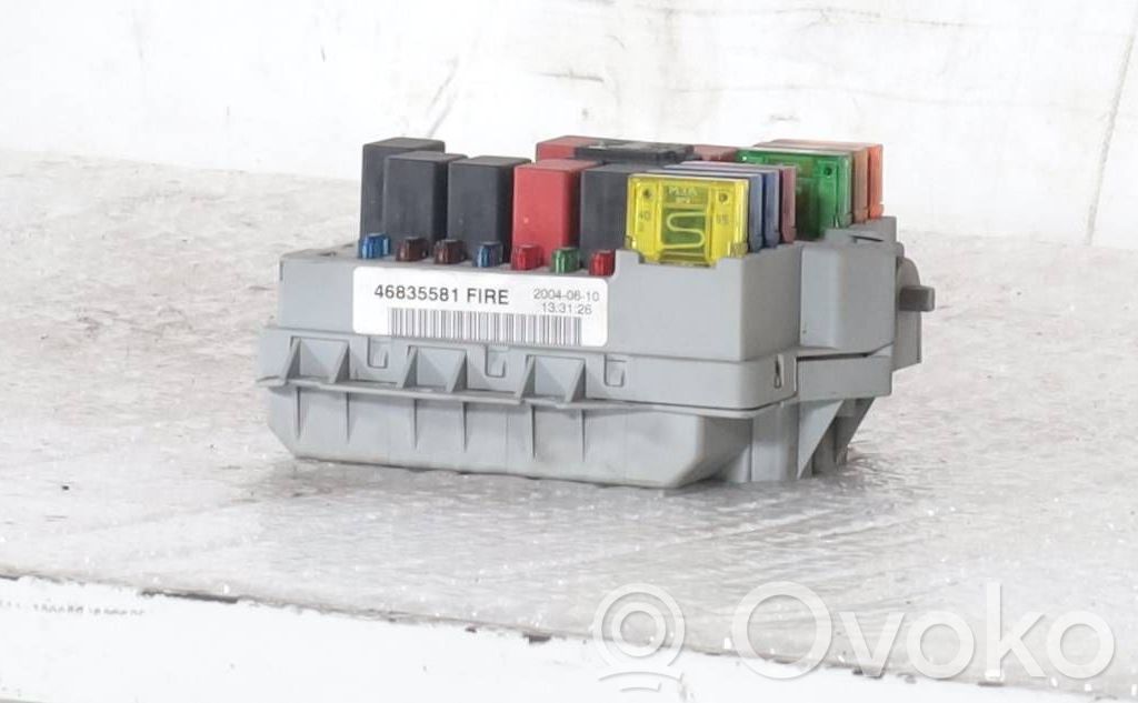 Fiat Punto (188) Modul siguranțe 