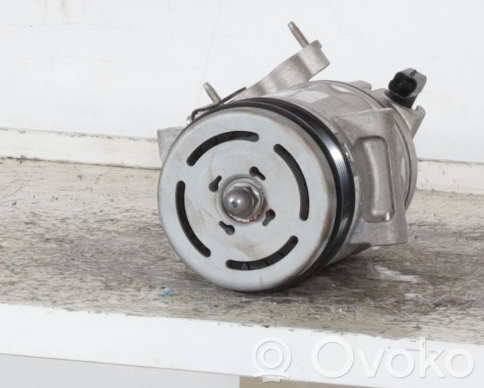 Kompresor / Sprężarka klimatyzacji A/C   15106UP,9812682180