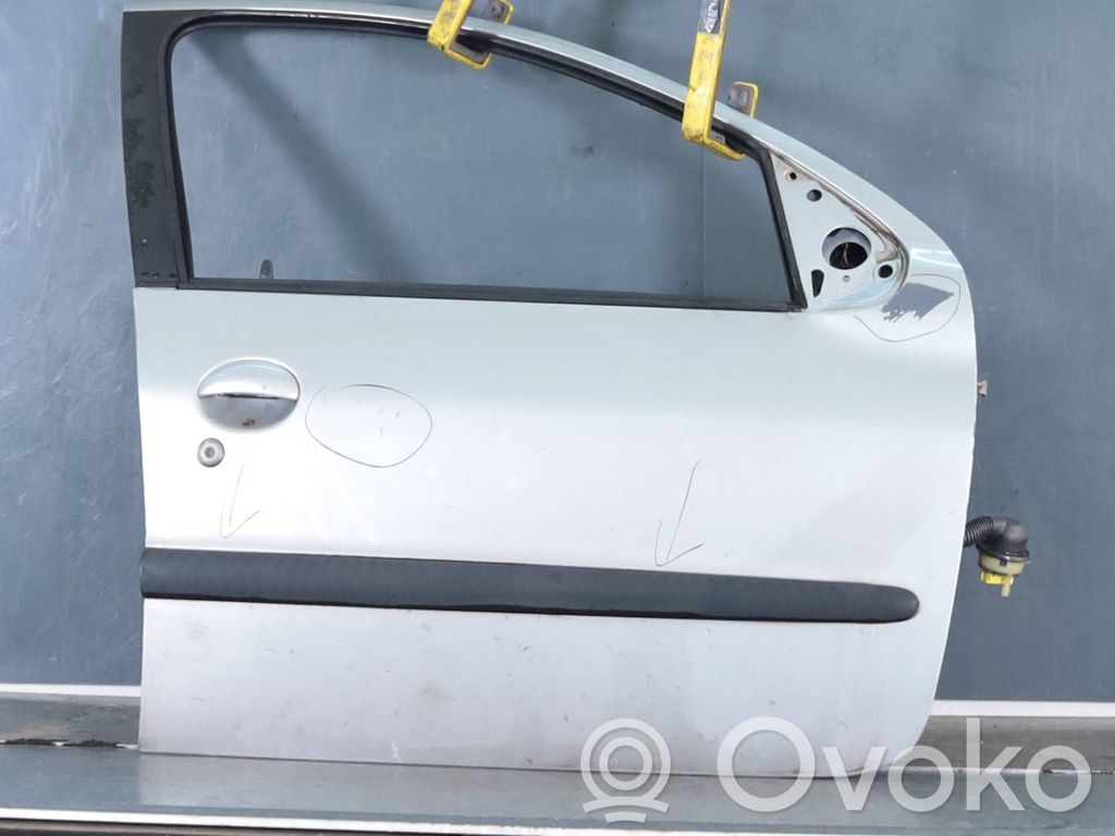Peugeot 206 Drzwi przednie 