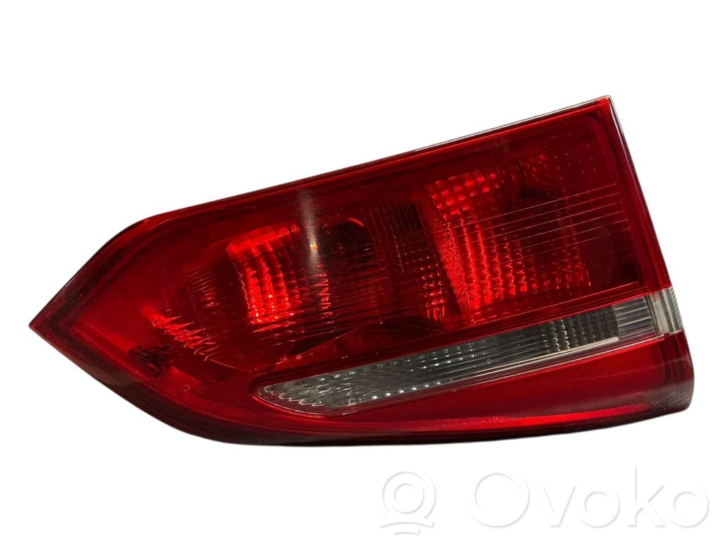 Ford Focus Tailgate rear/tail lights 