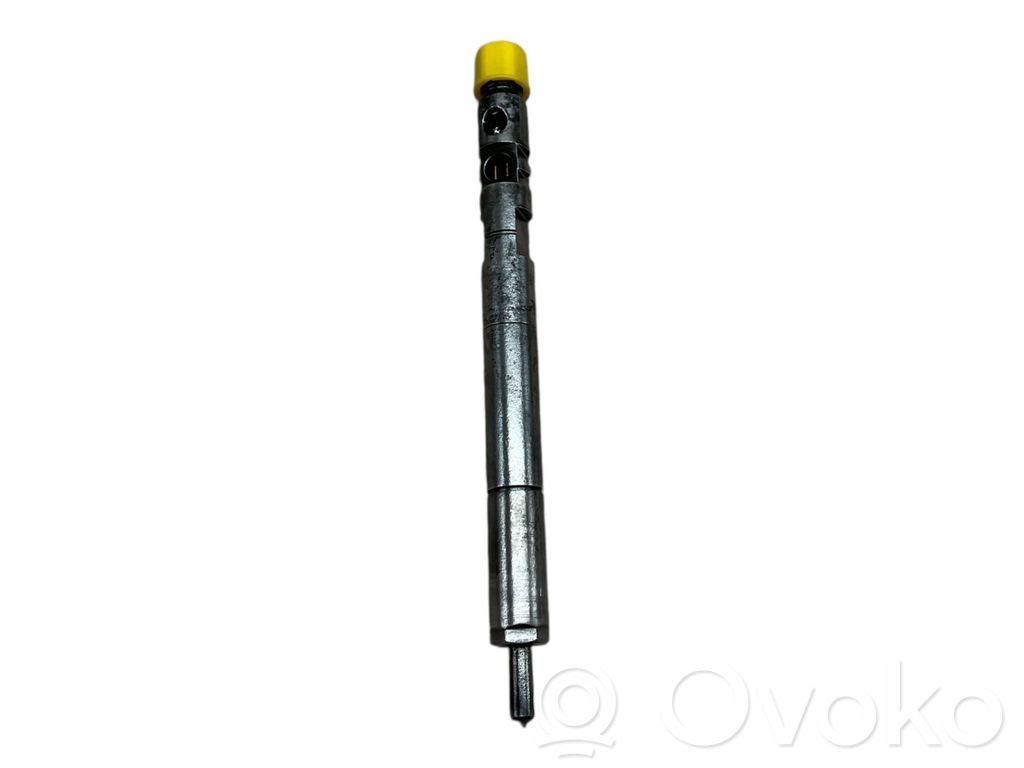 Mercedes-Benz C W204 Inyector de combustible 