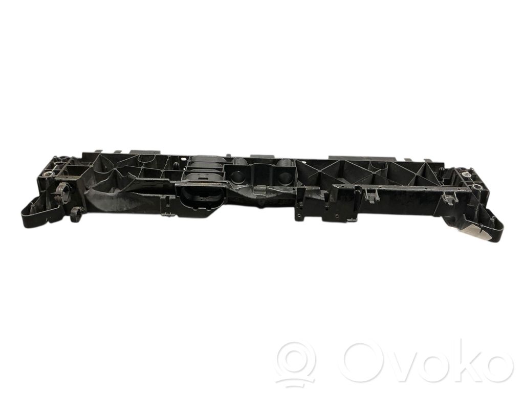 Renault Clio IV Radiatoru paneļa augšējā daļa (televizors) 