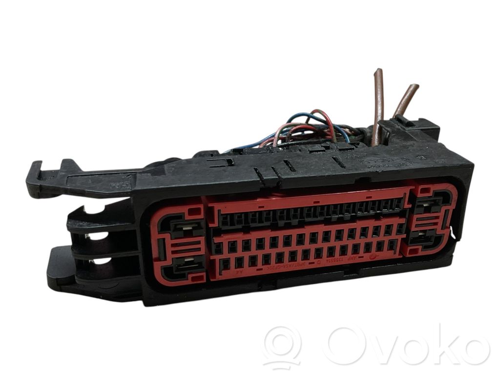 Enchufe del conector del módulo ABS   1355513D