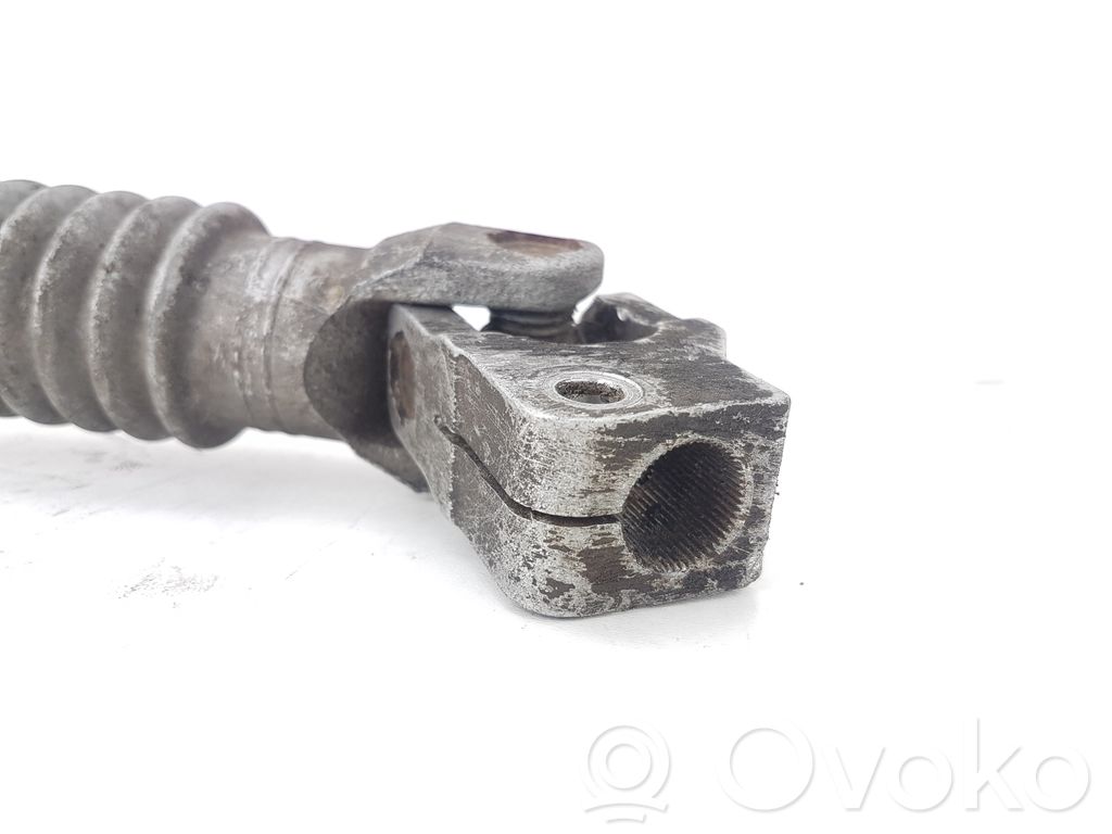 Junta universal del eje propulsor   6761570