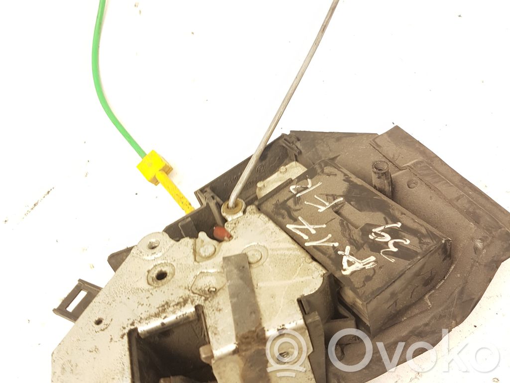 BMW 5 E39 Front door lock 