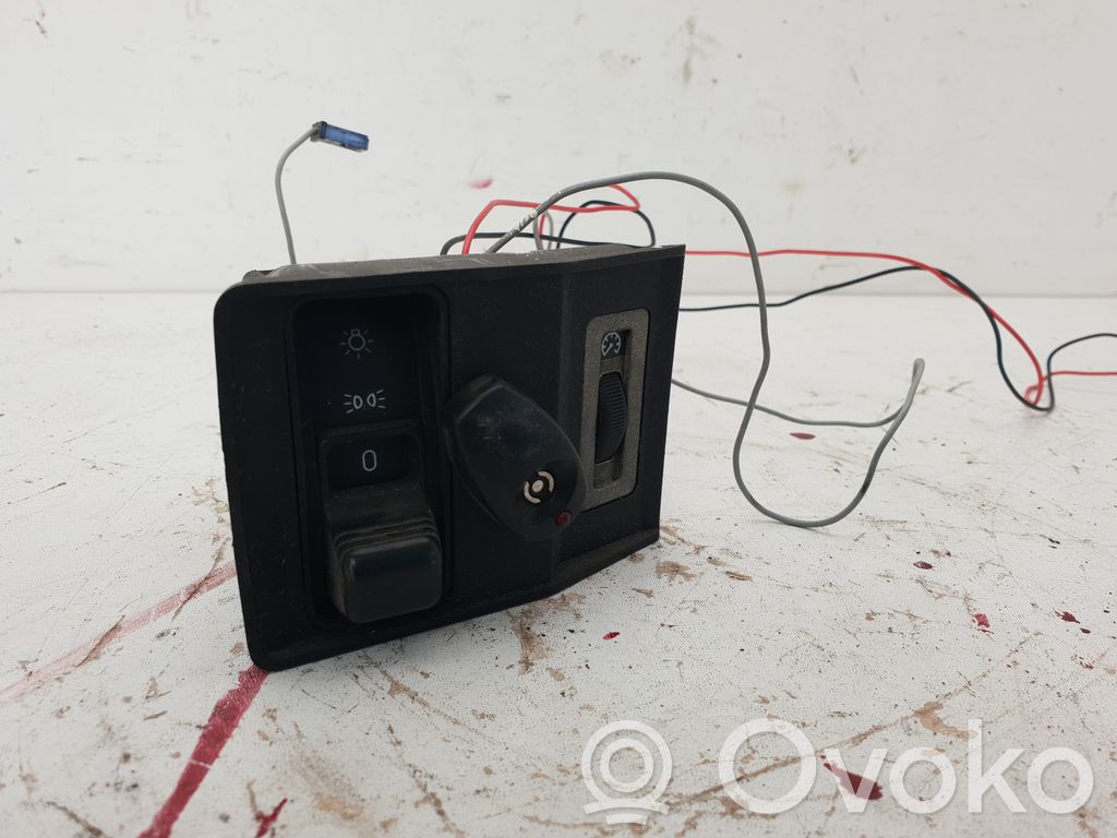 Light switch   8351235,8110497