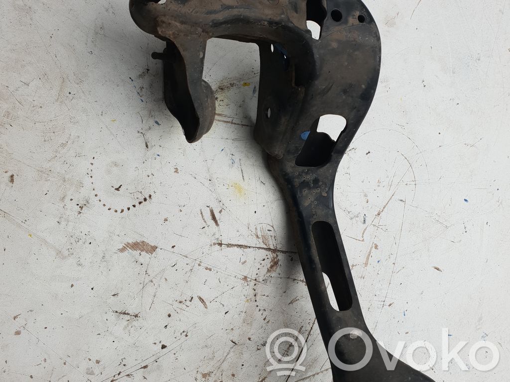BMW X3 E83 Gearbox mounting bracket 