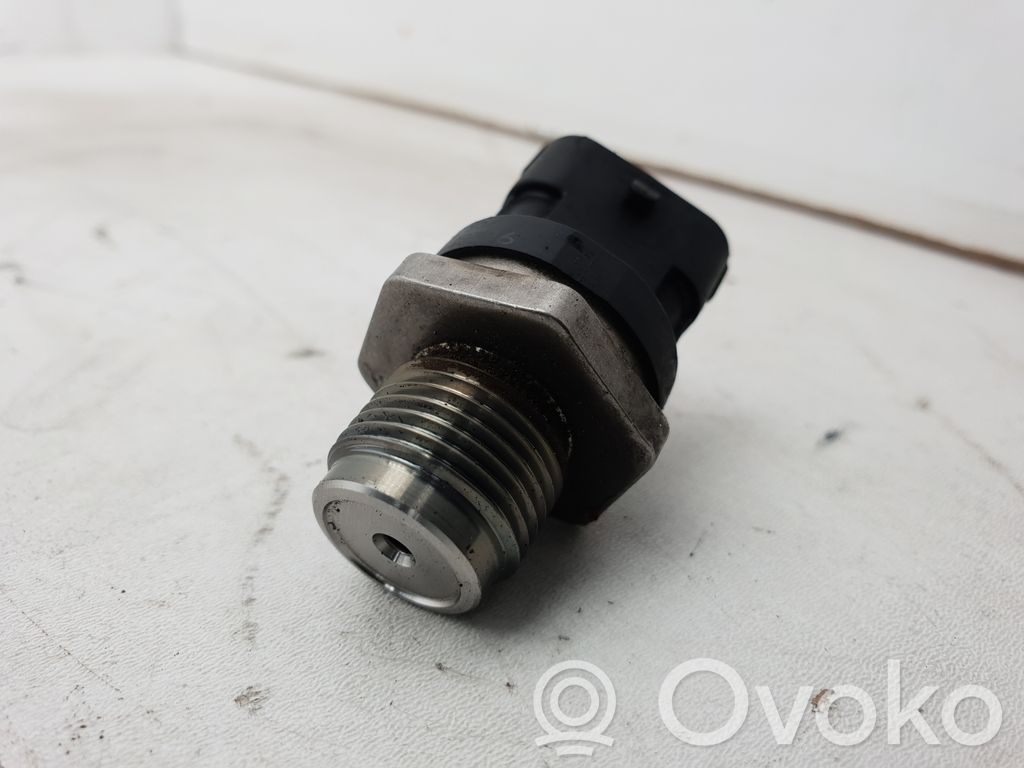 Volvo XC70 Sensor de presión de combustible 