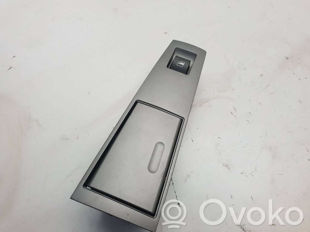 Electric window control switch   8379597,E0200016,06W35K102