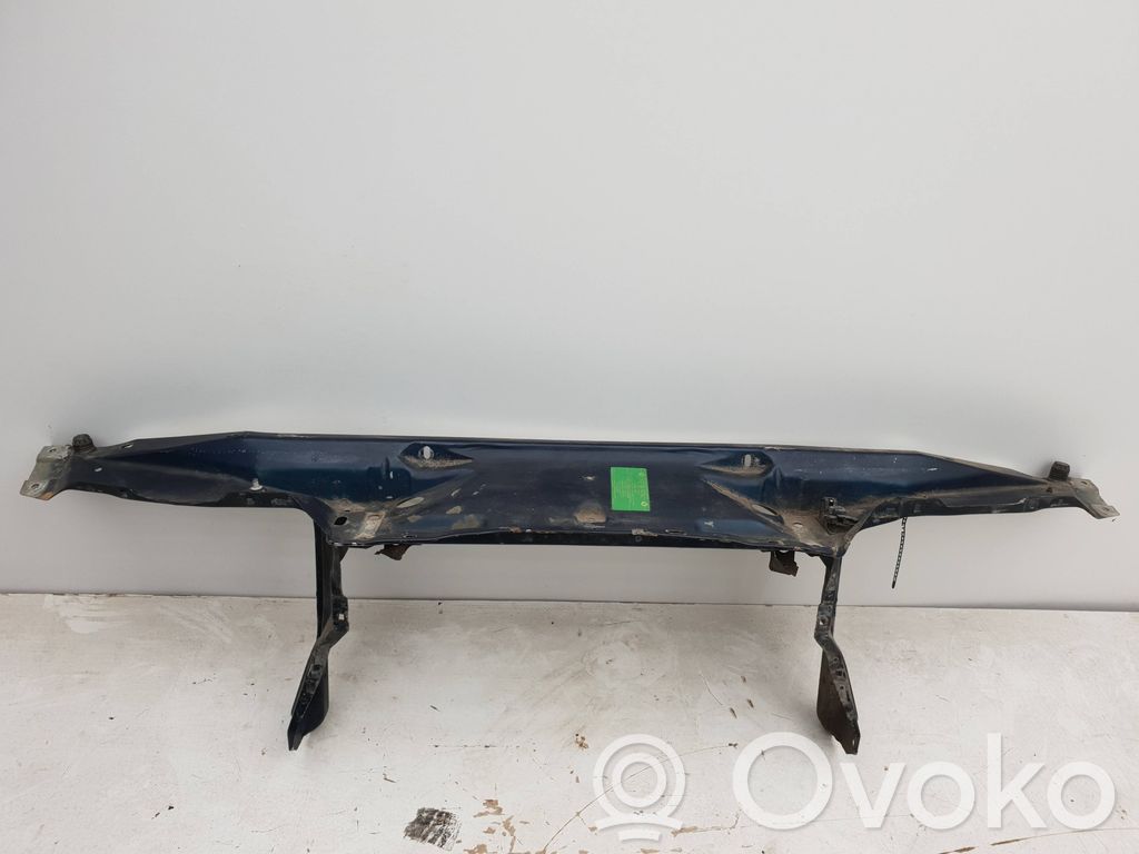 BMW 5 E34 Radiatorių panelė 