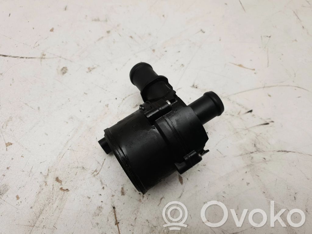 Volkswagen Tiguan Electric auxiliary coolant/water pump 