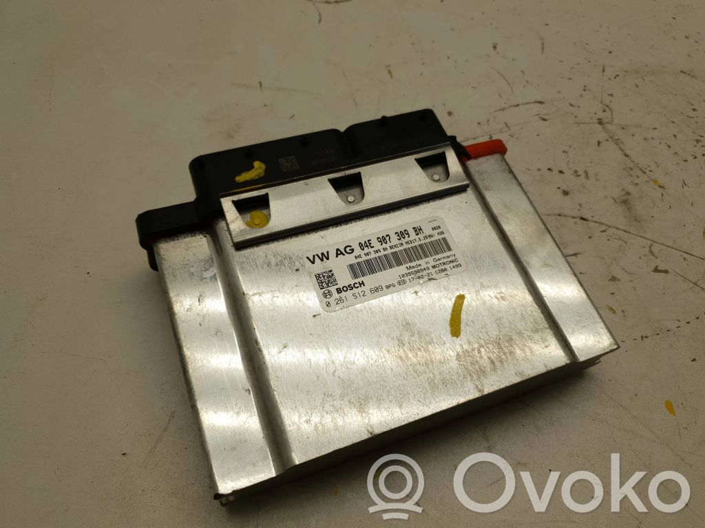 Volkswagen Golf VII Engine control unit/module 