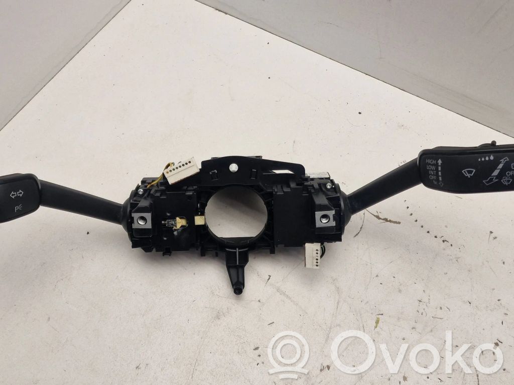 Volkswagen Golf VII Wiper turn signal indicator stalk/switch 