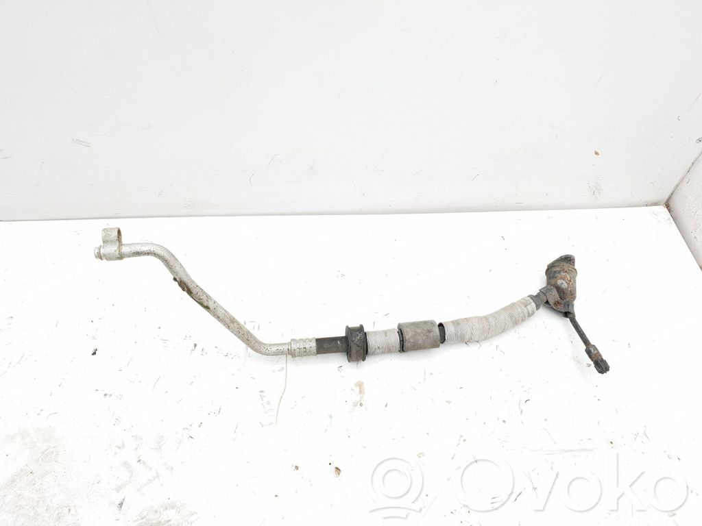 BMW 5 E39 Air conditioning (A/C) pipe/hose 