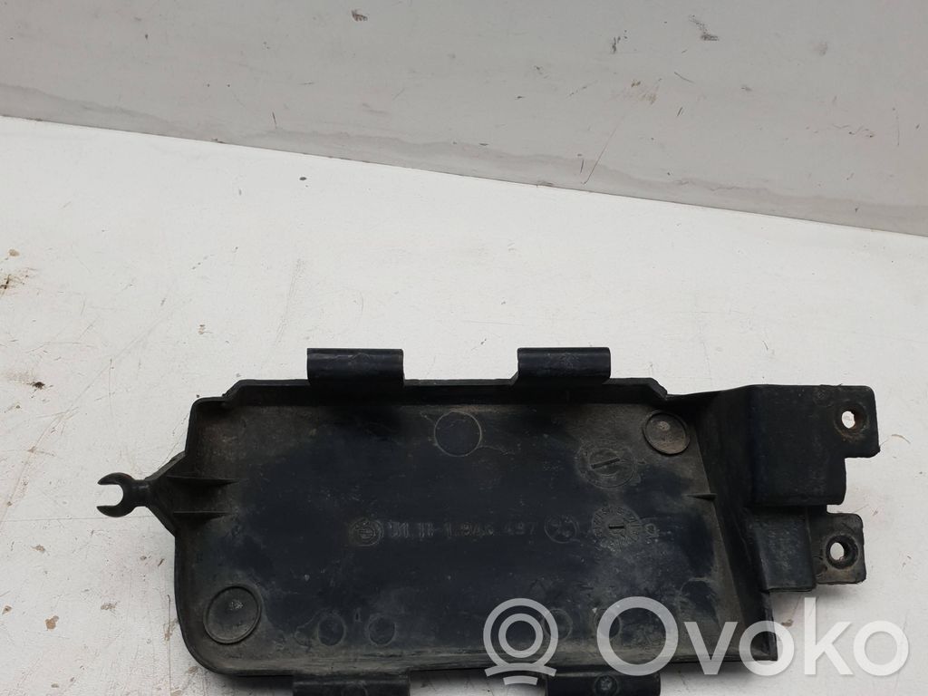 BMW 5 E34 Etusumuvalon ritilä 