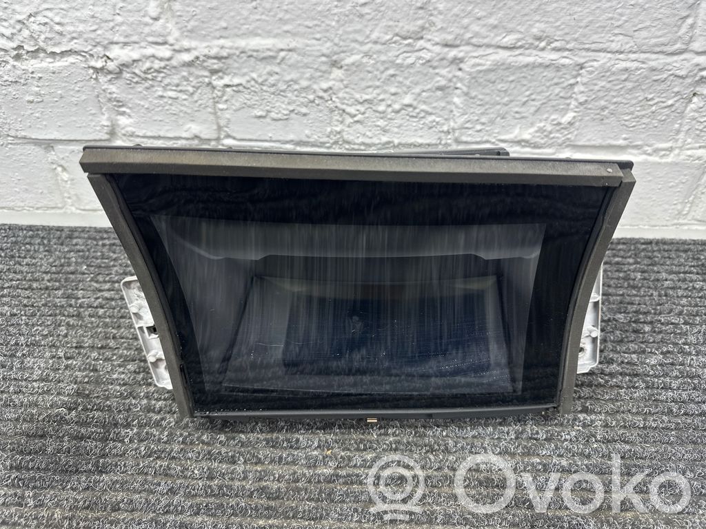 BMW iX Head up display screen 