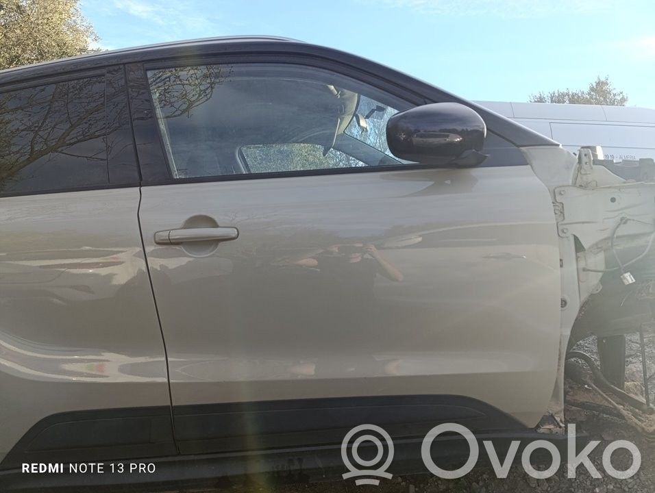 Suzuki Vitara (LY) Puerta delantera 