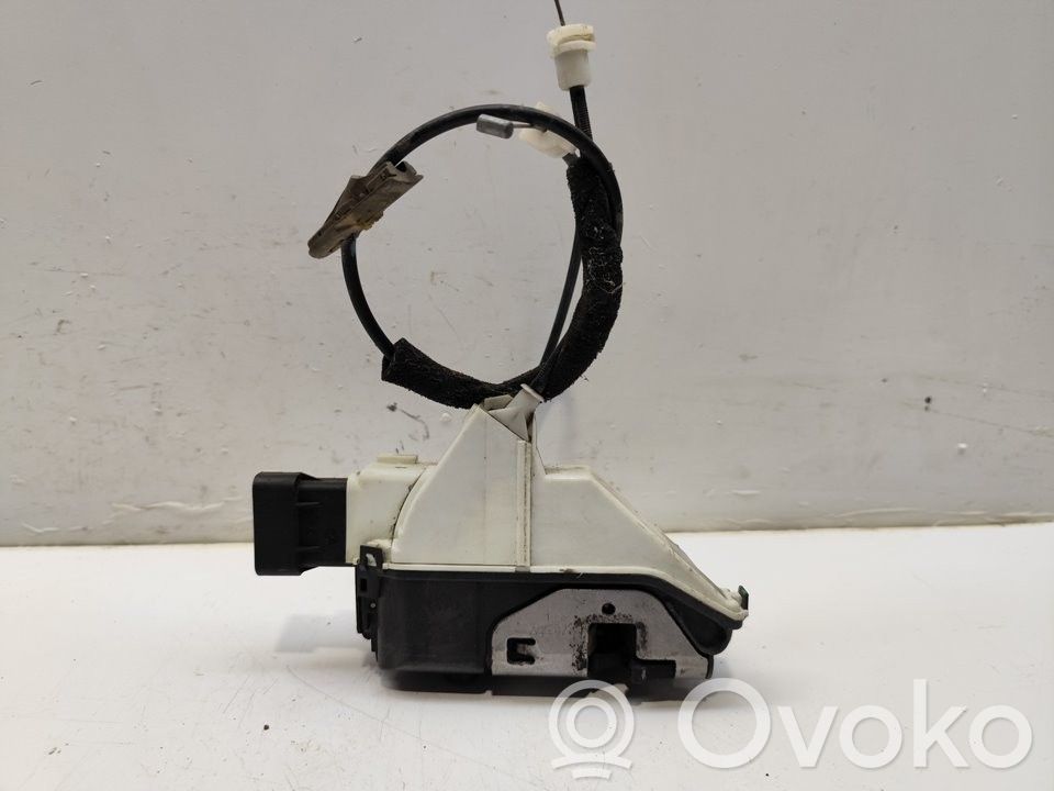 Citroen C3 Front door lock 