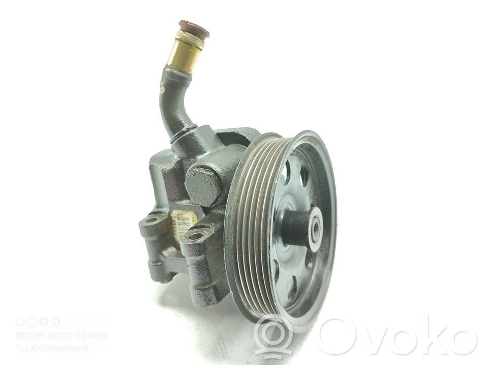 Ford Focus Ohjaustehostimen pumppu 