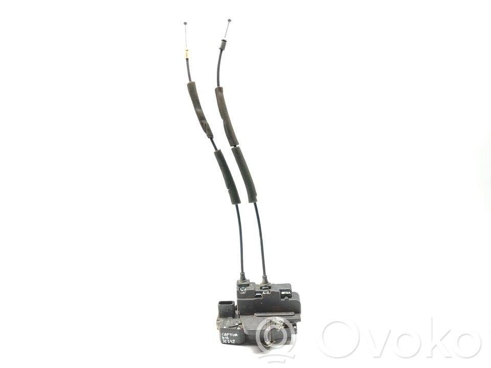 Chevrolet Captiva Front door lock 