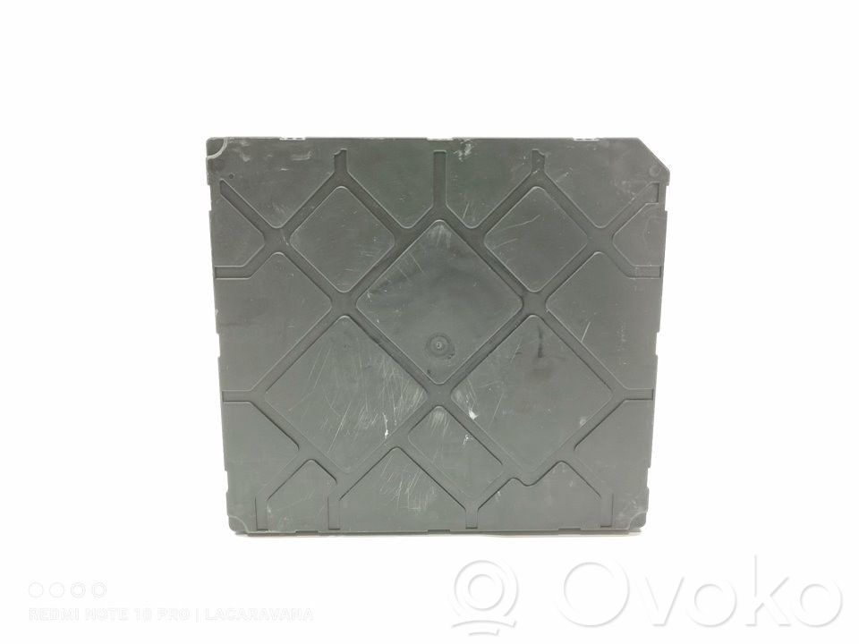 Autres unités de commande / modules   5Q0937084CJ