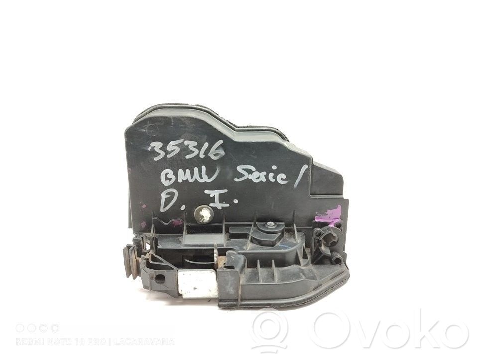 Front door lock   7229461