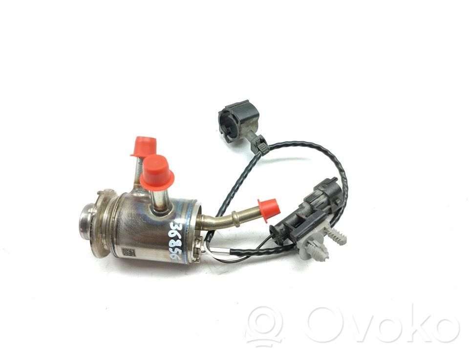 Inyector de combustible   M8D2189E3CB