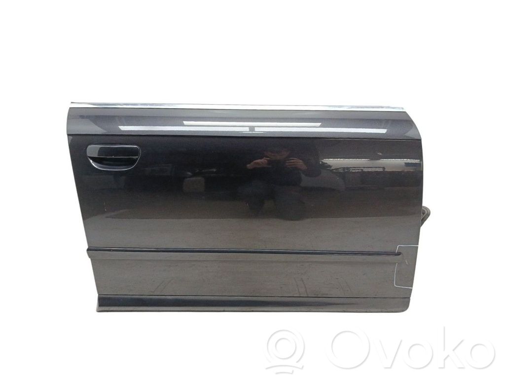 Puerta delantera   8E0831052J