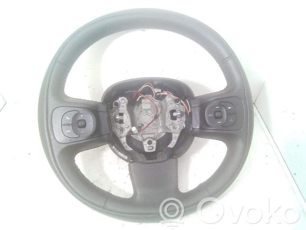Fiat 500L Ohjauspyörä 