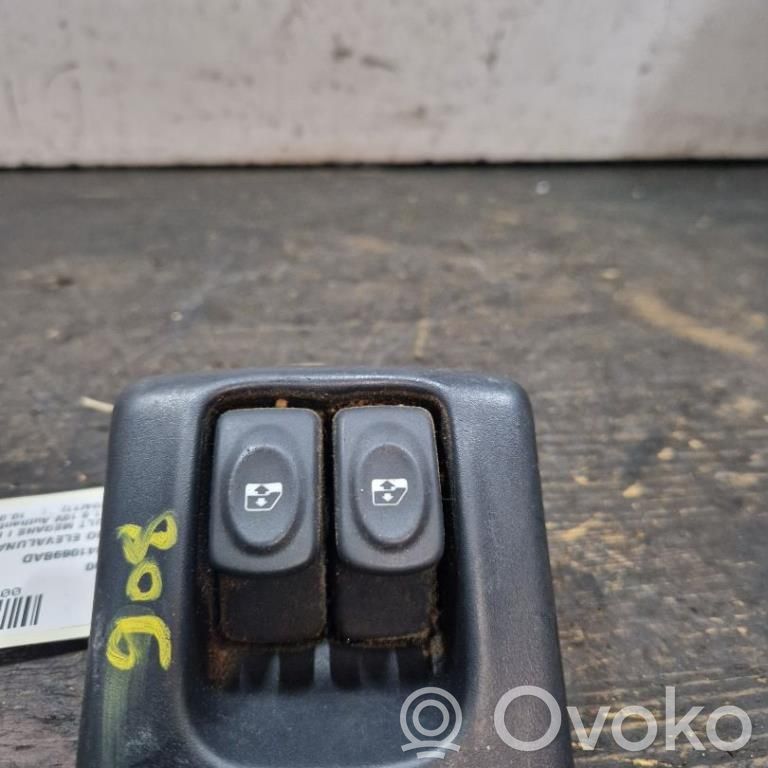 Renault Megane II Interruptor del elevalunas eléctrico 