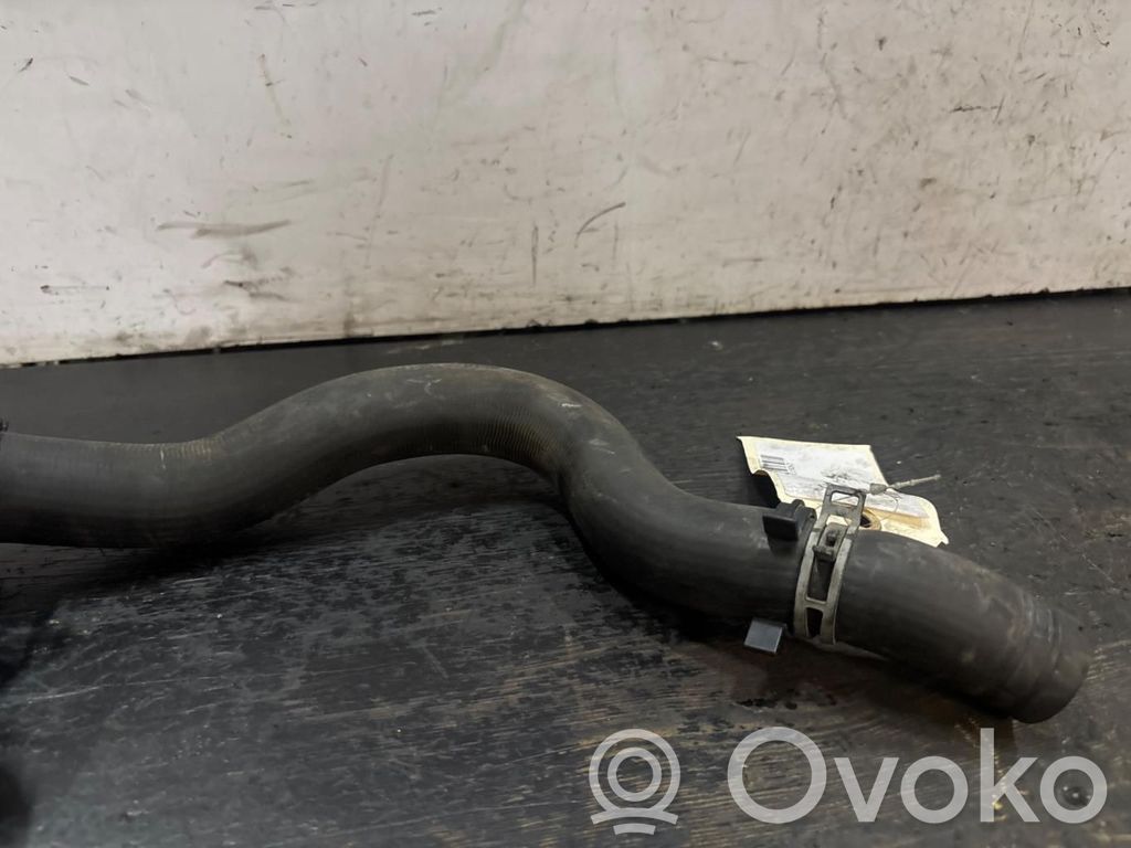 Ford Ecosport Oil fill pipe 