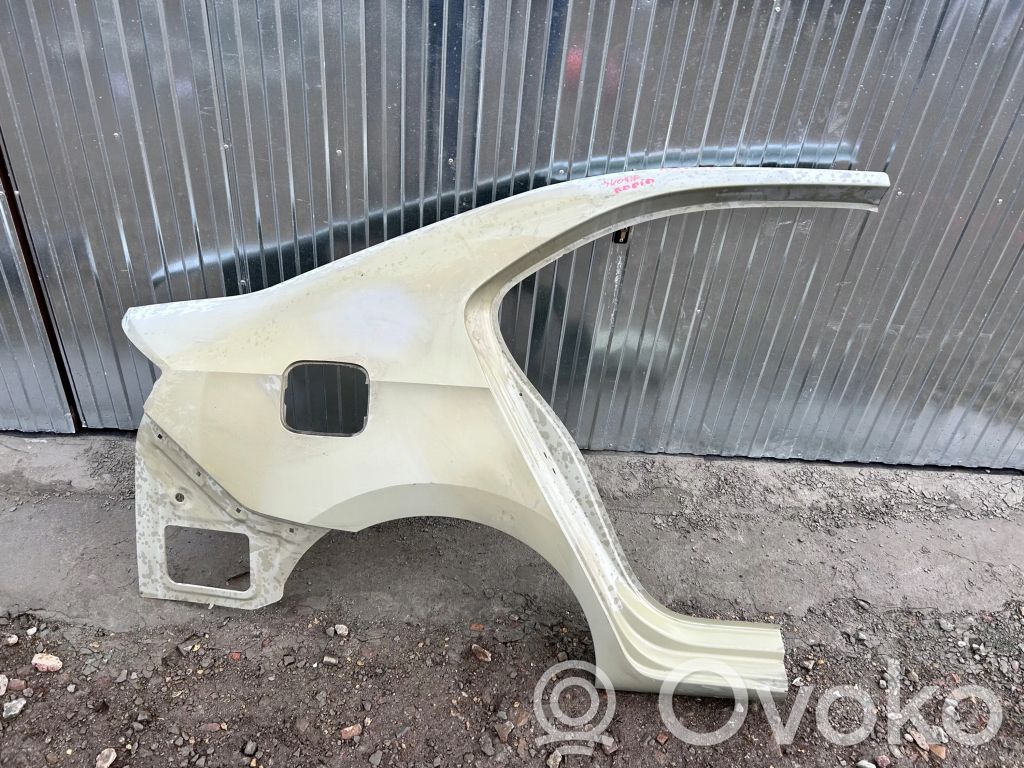 Panel lateral trasero