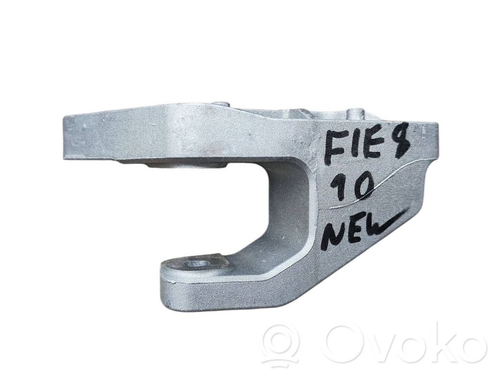 Ford Puma Gearbox mounting bracket 