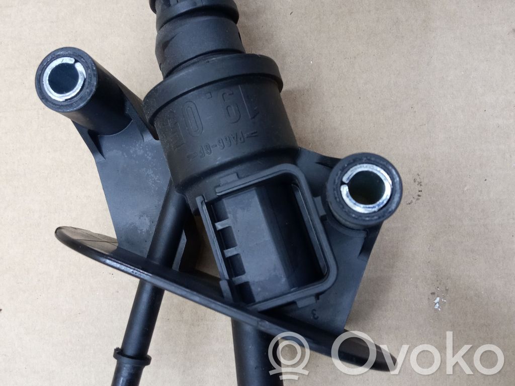 Cilindro maestro de embrague   CV217A543BA