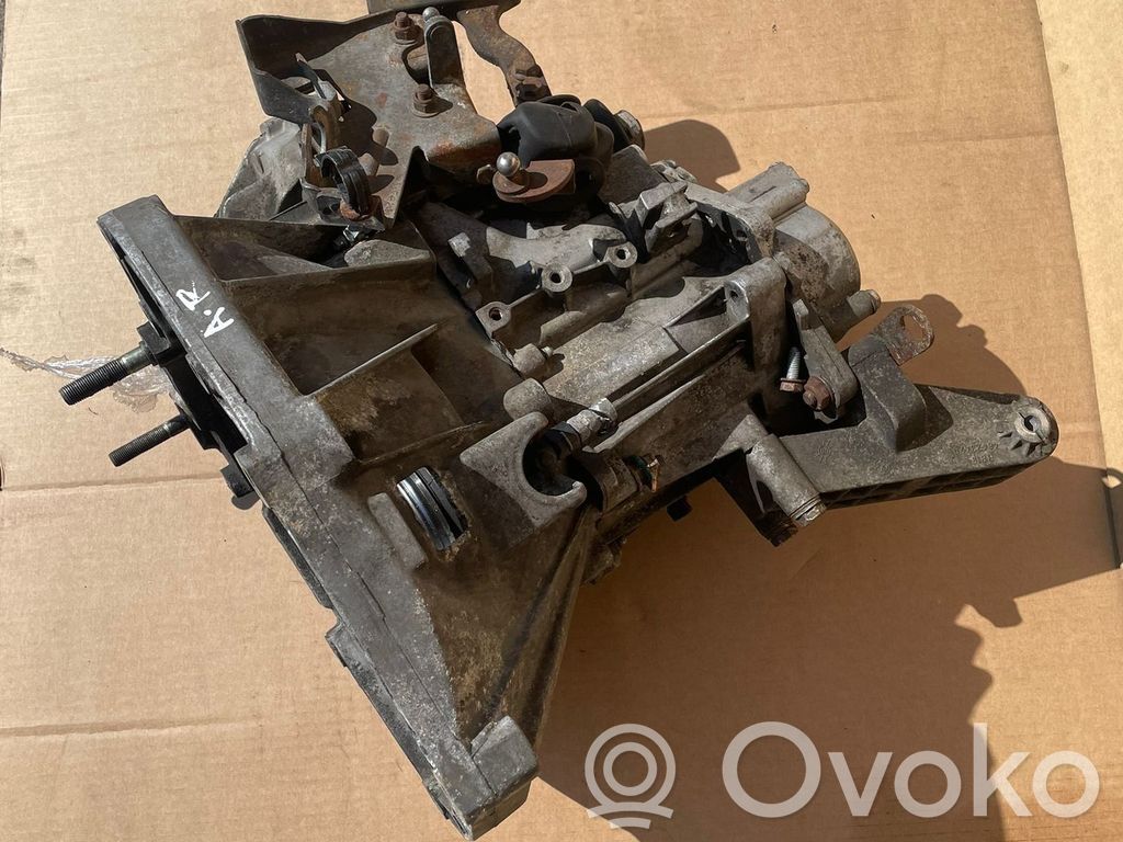 5 Gang Schaltgetriebe   DV1R7002BBB