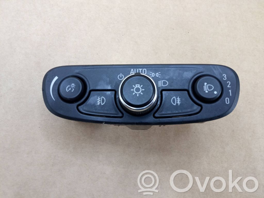 Opel Mokka X Light switch 