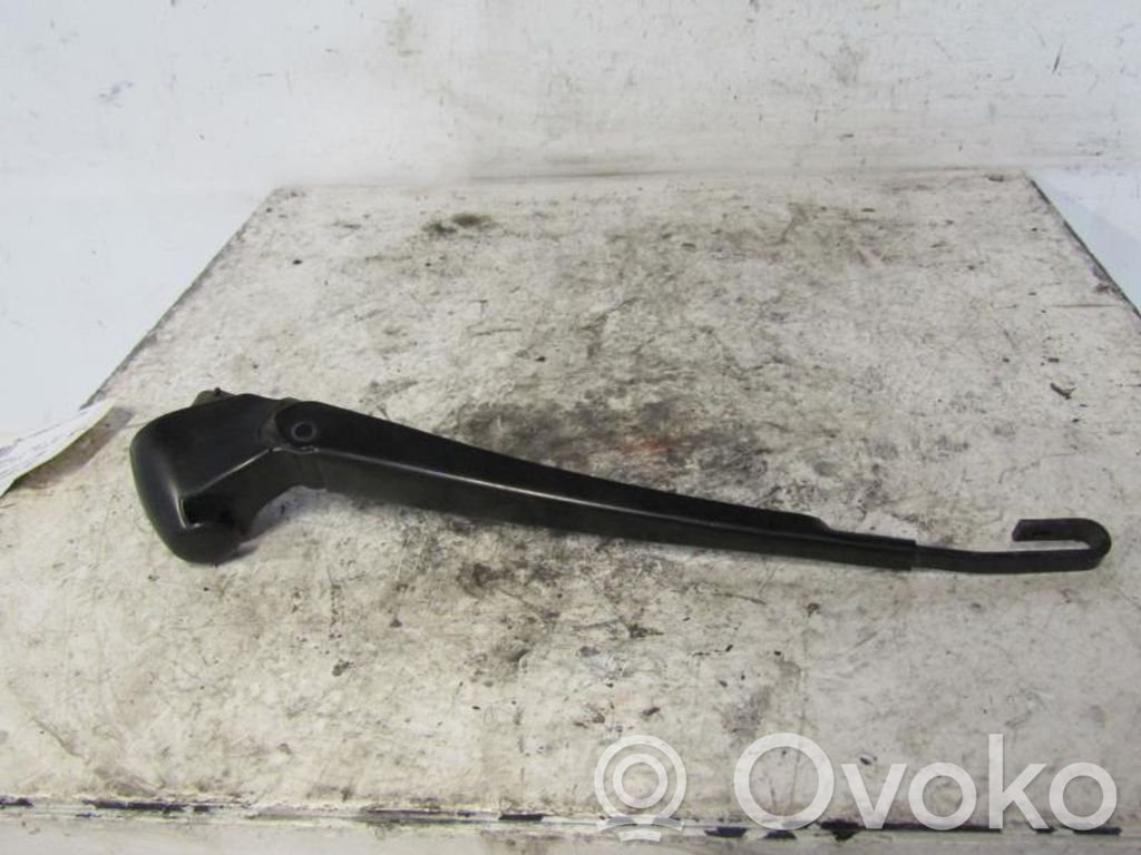 Audi A3 S3 8L Wischerarm Heckscheibe 