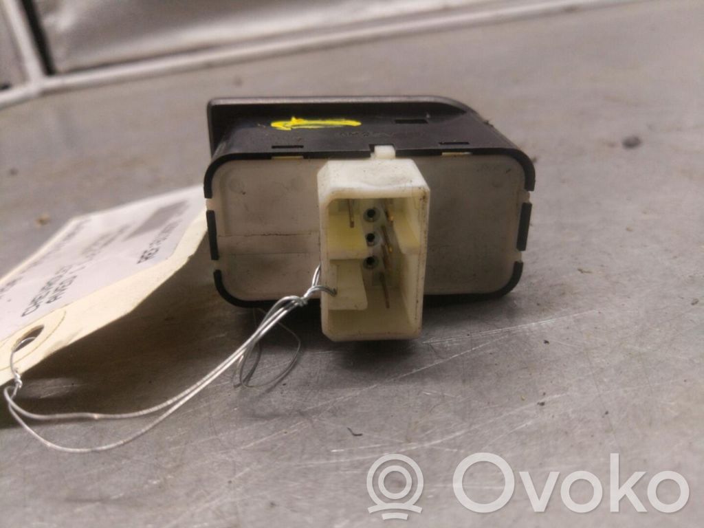 Chevrolet Aveo Wing mirror switch 