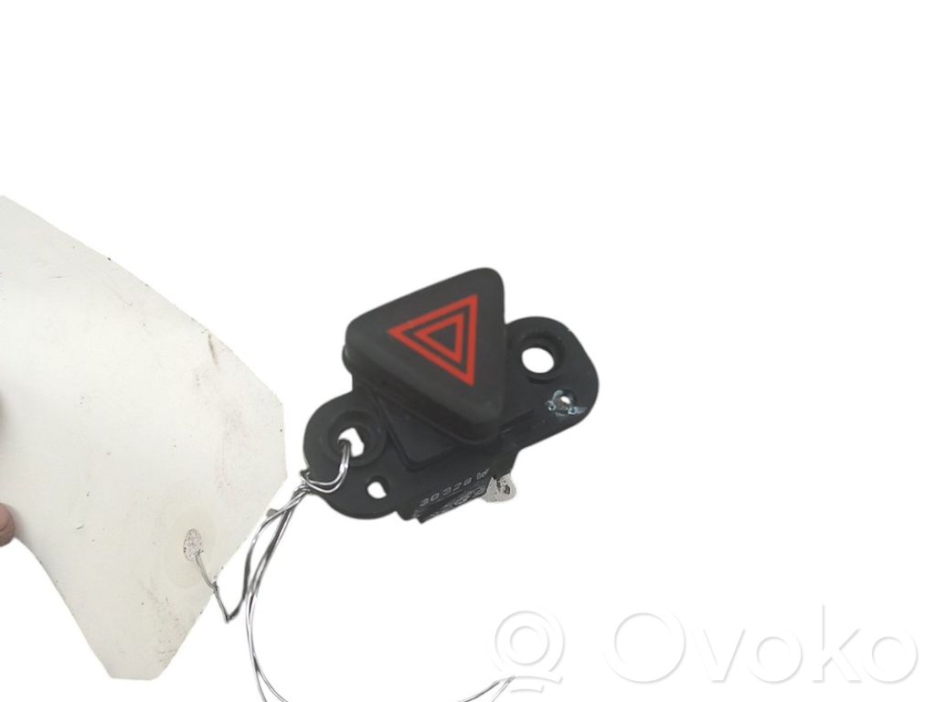 Hazard light switch   95282258