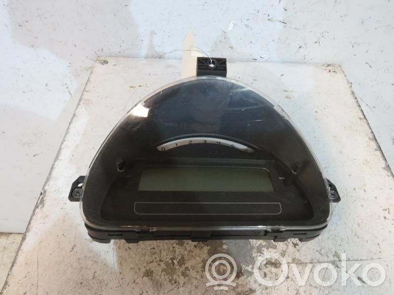 Speedometer (instrument cluster)   00006105WL