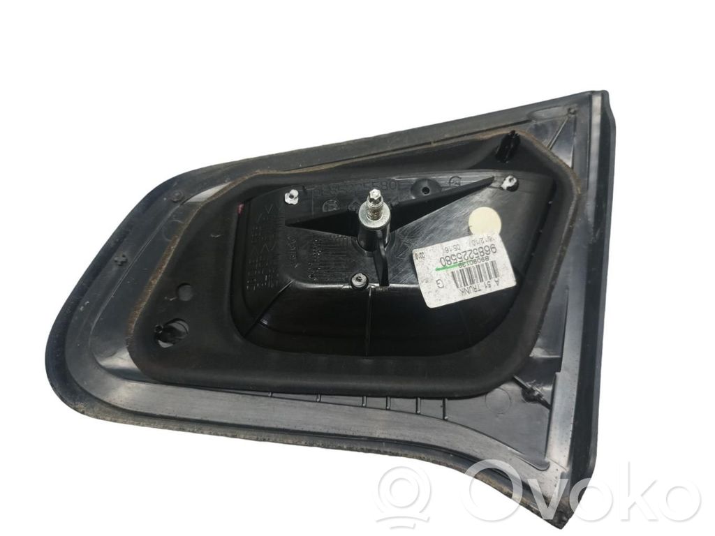 Citroen C3 Takaluukun takavalot 