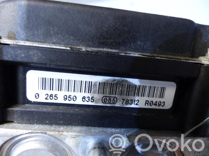 Citroen C4 I Bomba de ABS 
