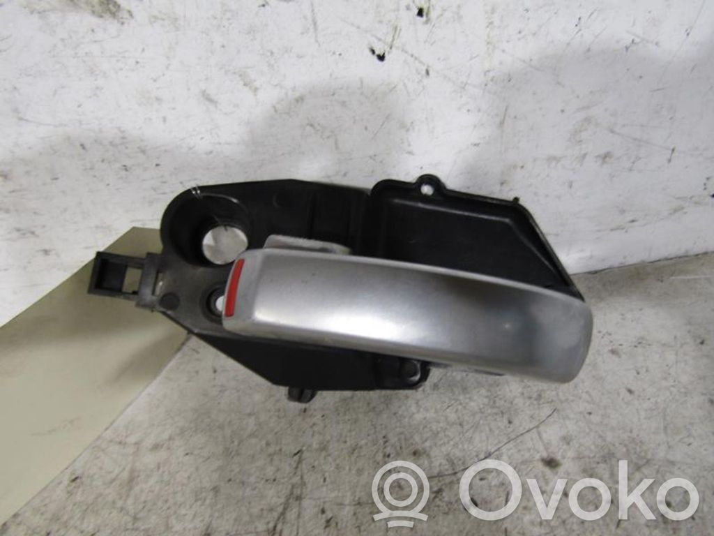 Manecilla interna puerta delantera   71749973