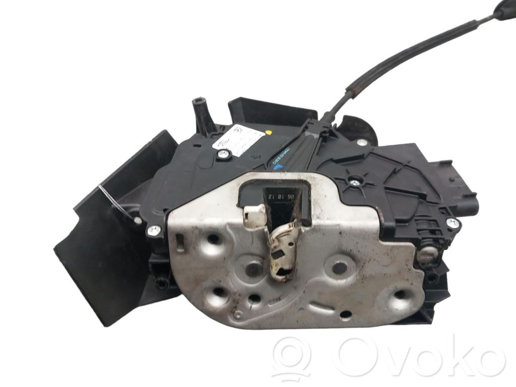Ford B-MAX Aizmugurē slēdzene 