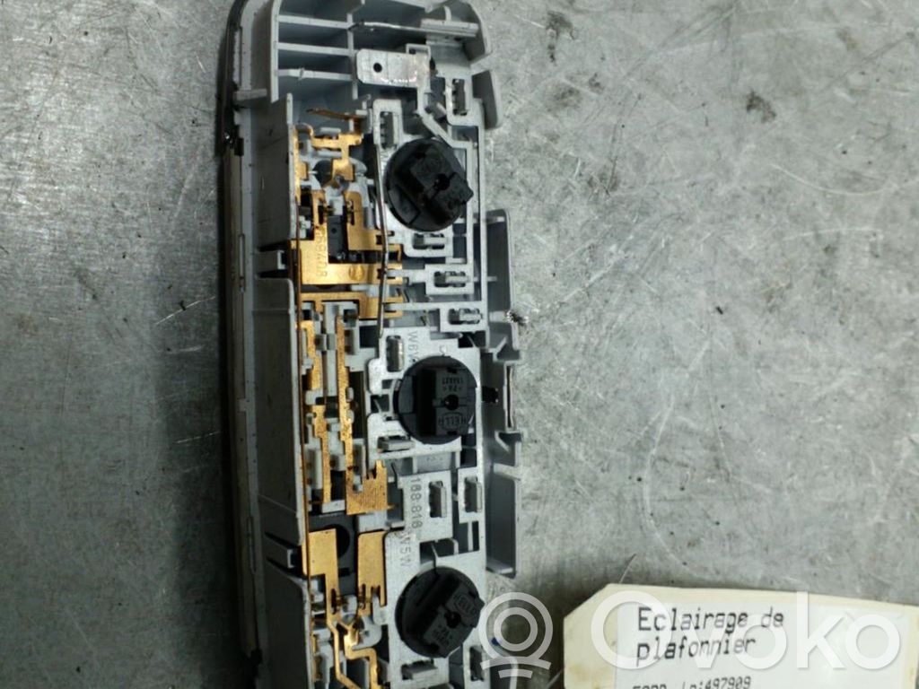 Front seat light   1531211