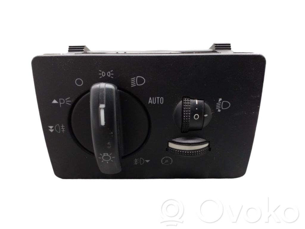 Ford Focus Lenkstockschalter Kombischalter Blinkerhebel / Lichthebel 